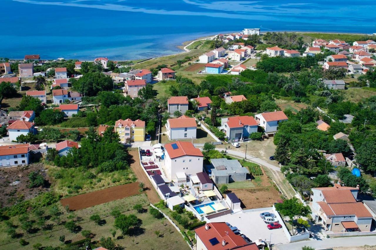 Apartments Julijana Privlaka  Exterior foto